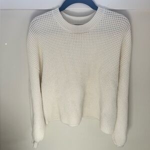 Forever 21 white sweater Size M #knitwear #winterwear